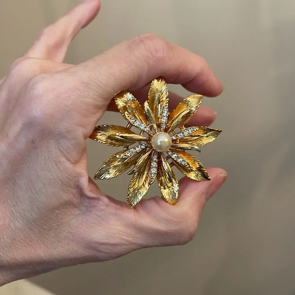 Vintage Gold-tone Floral Brooch with Pearl Accent & Rhinestones